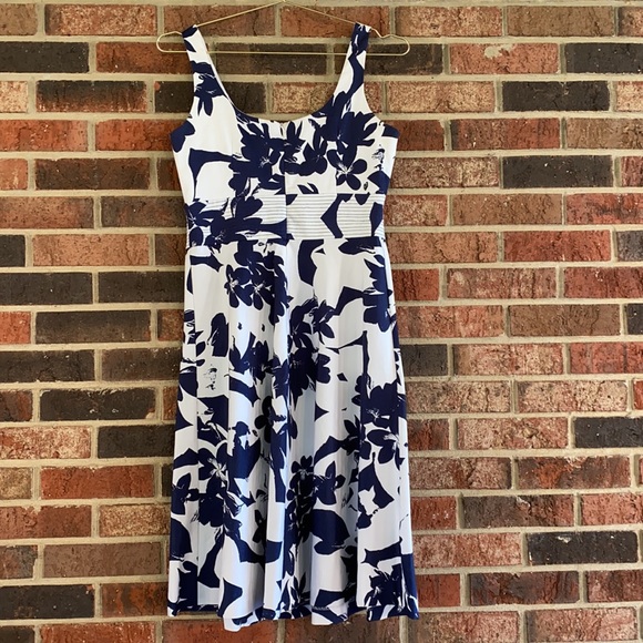 Donna Ricco navy and White Midi - Picture 9 of 13